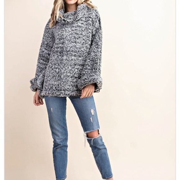 New Fluffy fuzzy teddy balloon bell sleeve sweater - Picture 4 of 4